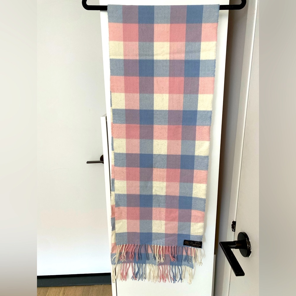 Cashmere scarf